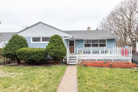 2347 Corona Rd, Waukegan, IL 60087