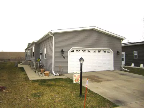 569 Park Ave, Belvidere, IL 61008