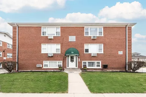7835 43rd St #2, Lyons, IL 60534
