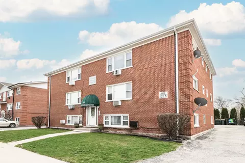 Other - 7835 43rd St #2, Lyons, IL 60534 photo 1 of 13