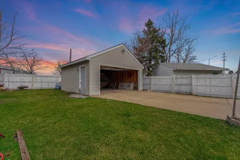 833 E Lake St, Aurora, IL 60506 photo 18