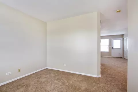 2029 Union Mill Dr, Aurora, IL 60503 photo 3