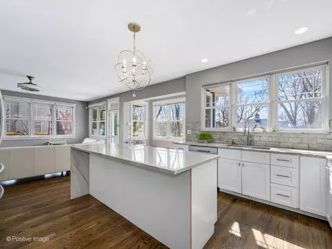 Kitchen - 381 Blackhawk Rd, Riverside, IL 60546 photo 5 of 6