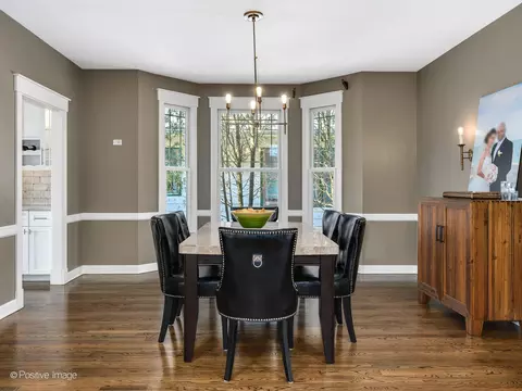 Dining - 381 Blackhawk Rd, Riverside, IL 60546 photo 2 of 2