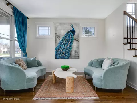 Living - 381 Blackhawk Rd, Riverside, IL 60546 photo 2 of 6