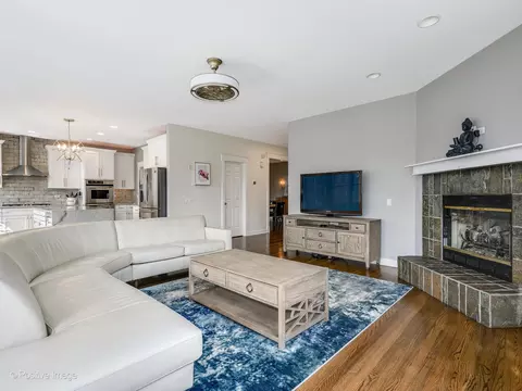 Living - 381 Blackhawk Rd, Riverside, IL 60546 photo 4 of 6