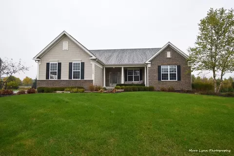 1223 Star Grass Ln, Aurora, IL 60506