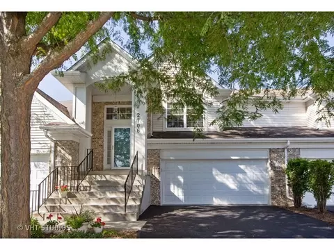 2703 Old Woods Trl Trl #2703, Plainfield, IL 60586