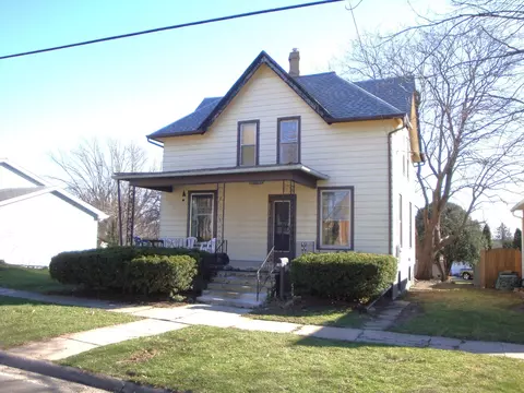 1015 E 2nd St, Belvidere, IL 61008