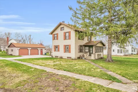 200 N Franklin St, Sibley, IL 61773