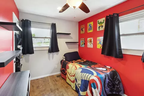 Bedroom - 1105 Steinman St, Dixon, IL 61021 photo 3 of 4