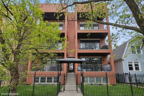 3104 N Kimball Ave #2S, Chicago, IL 60618