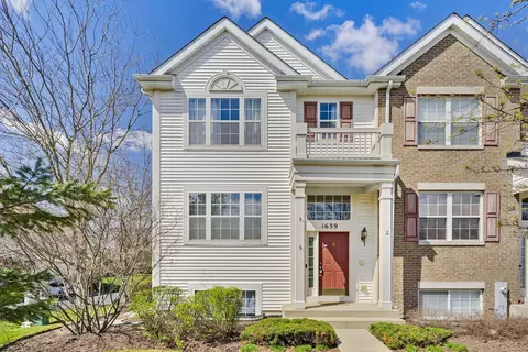 1639 Sandcastle Ln, Pingree Grove, IL 60140