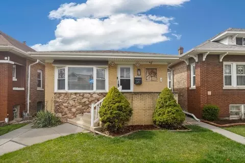 2834 Cuyler Ave, Berwyn, IL 60402