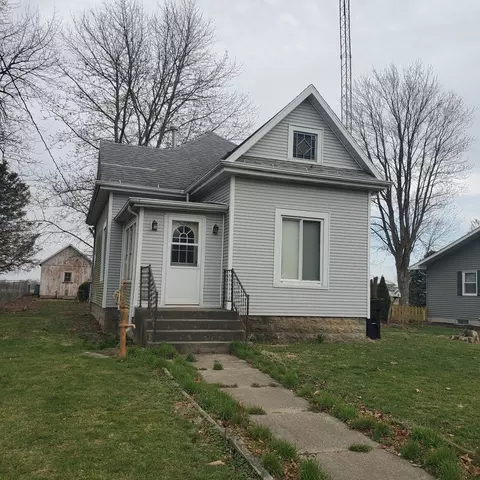 108 Deitrick St, Donovan, IL 60931
