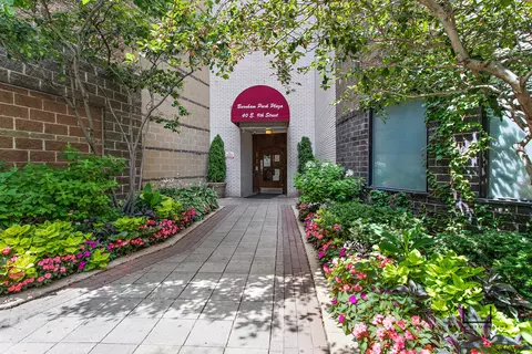 40 E 9th St #411, Chicago, IL 60605