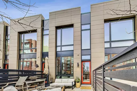 4832 N Clark St #109, Chicago, IL 60640