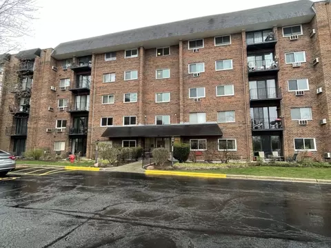4721 Saint Joseph Creek Rd #1I, Lisle, IL 60532