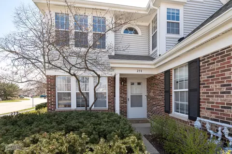 274 Green Knoll Ln, Streamwood, IL 60107