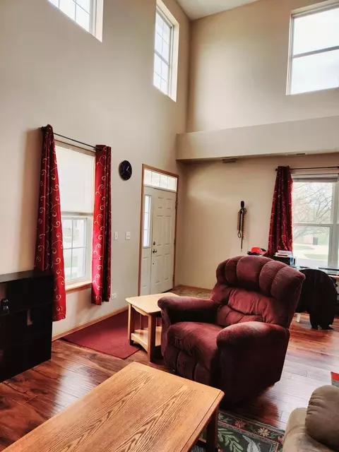 2263 Georgetown Cir, Aurora, IL 60503 photo 10