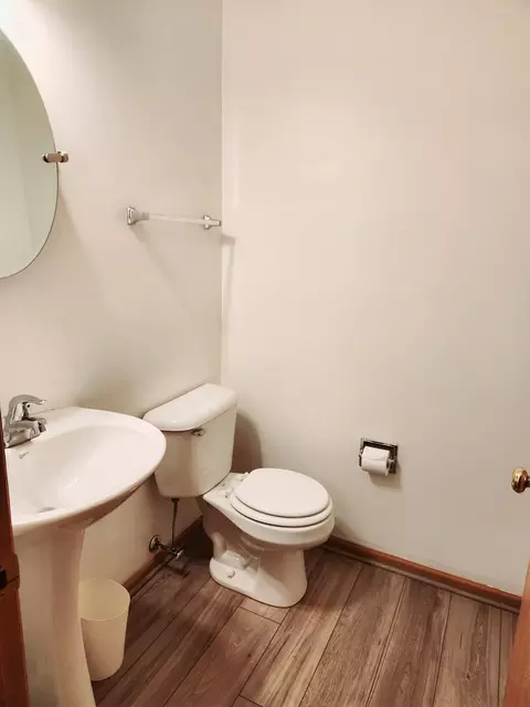 2263 Georgetown Cir, Aurora, IL 60503 photo 6