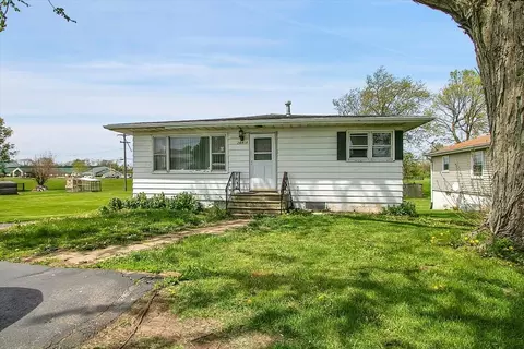 Exterior - 24414 W Eames St, Channahon, IL 60410 photo 2 of 7