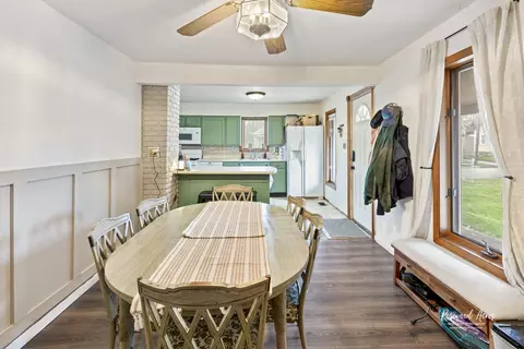 Dining - 964 W Stone St, Kankakee, IL 60901 photo 1 of 1