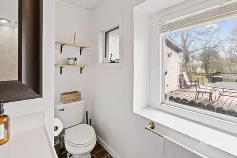 Bath - 964 W Stone St, Kankakee, IL 60901 photo 1 of 3
