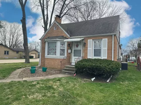 Exterior - 595 S Fraser Ave, Kankakee, IL 60901 photo 2 of 14