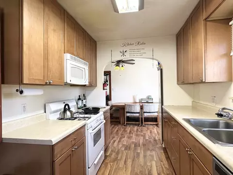 Kitchen - 595 S Fraser Ave, Kankakee, IL 60901 photo 2 of 4