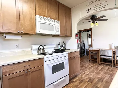 Kitchen - 595 S Fraser Ave, Kankakee, IL 60901 photo 3 of 4