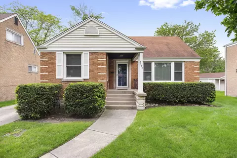 2252 S 2nd Ave S, North Riverside, IL 60546