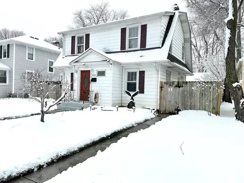 1122 N Poplar St, Waukegan, IL 60085
