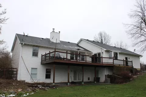Exterior - 1709 Deerpass Rd, Marengo, IL 60152 photo 3 of 9