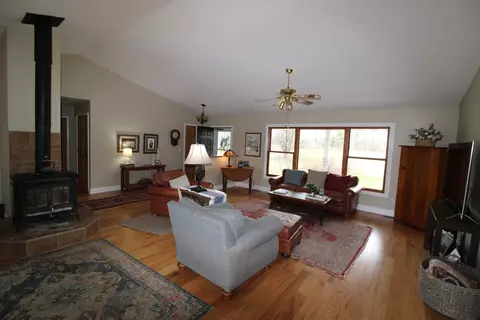 Living - 1709 Deerpass Rd, Marengo, IL 60152 photo 1 of 3