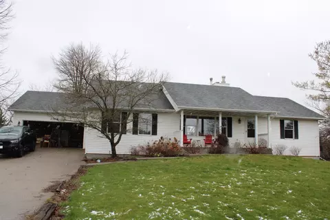1709 Deerpass Rd, Marengo, IL 60152