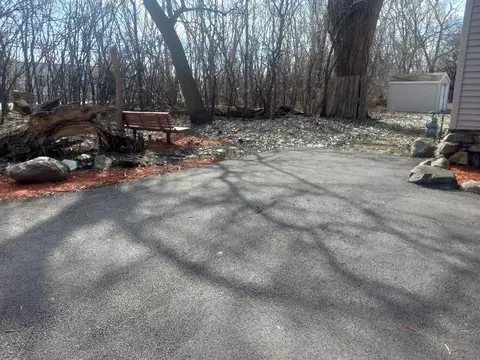 Exterior - 3928 143rd St, Crestwood, IL 60445 photo 6 of 6