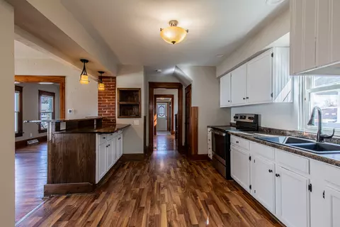 Entry Way - 308 E 2nd St, Tampico, IL 61283 photo 4 of 5
