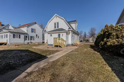 Exterior - 308 E 2nd St, Tampico, IL 61283 photo 2 of 2