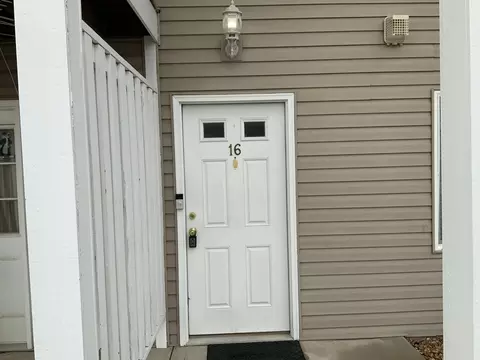 1370 Rock Run Dr #16, Crest Hill, IL 60403