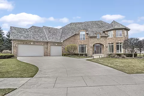 1786 Sawgrass St, Vernon Hills, IL 60061
