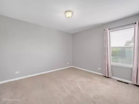 Other - 679 Biltmore Dr, Bartlett, IL 60103 photo 7 of 9