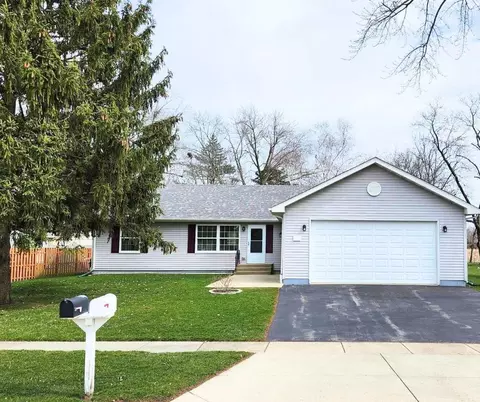 11310 Grove St, Huntley, IL 60142