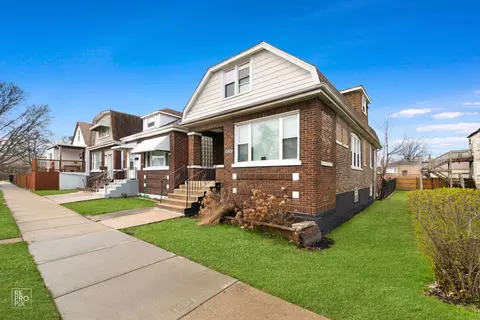 9338 S Colfax Ave, Chicago, IL 60617