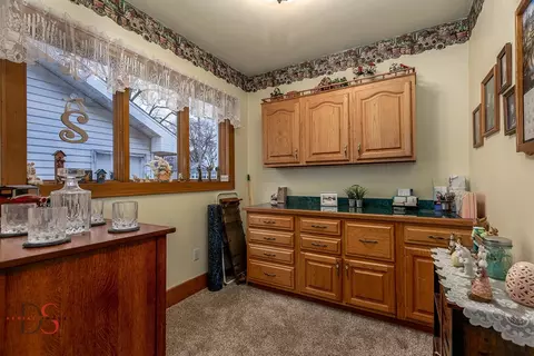 Kitchen - 116 E High St, Morris, IL 60450 photo 1 of 3