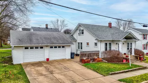 Exterior - 116 E High St, Morris, IL 60450 photo 3 of 6