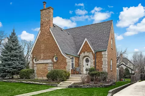 4701 Woodland Ave, Western Springs, IL 60558