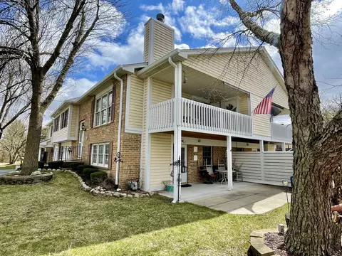 9855 Cambridge Ct, Mokena, IL 60448 photo 2