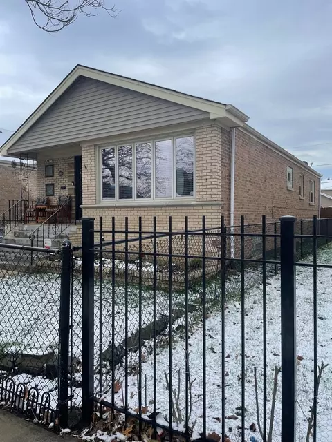 4555 S Keating Ave, Chicago, IL 60632