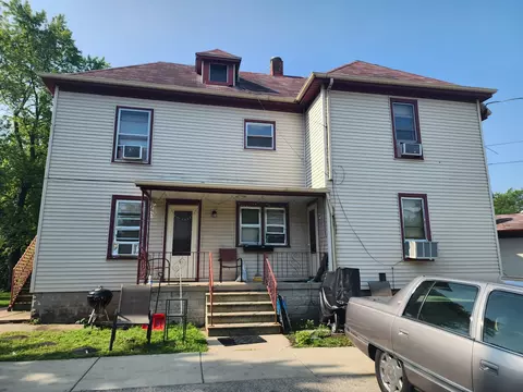 105-107 E 7th St, Lockport, IL 60441